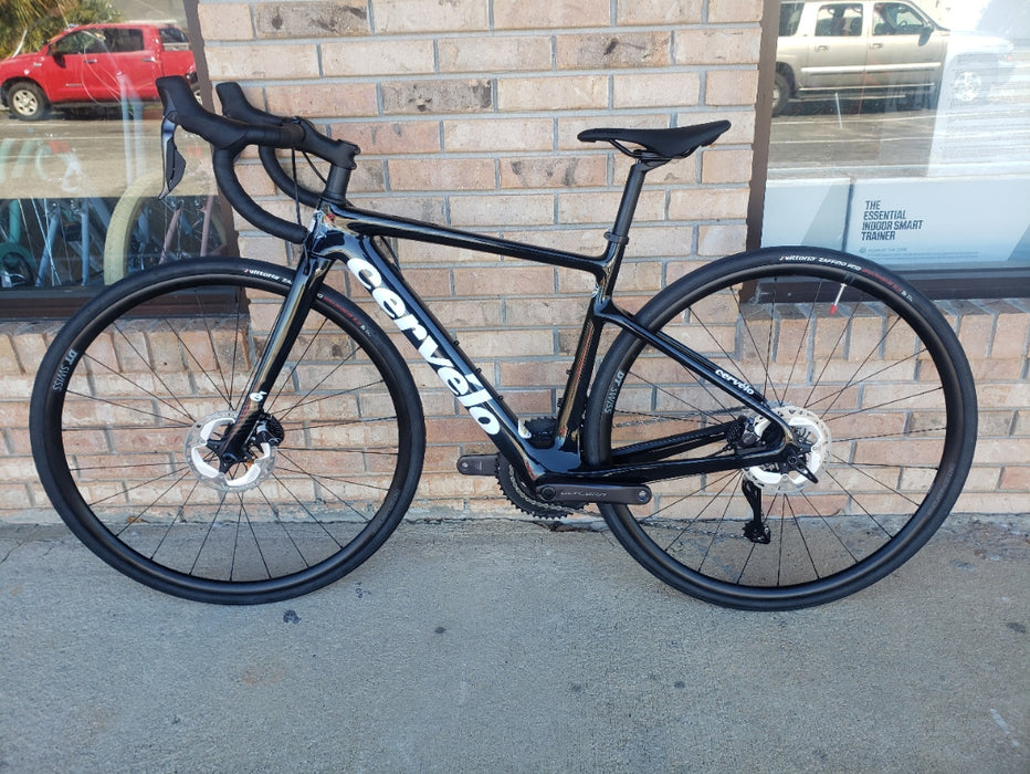 Cervelo Caledonia Disc Shimano Ultegra  Di2 12sp 2024