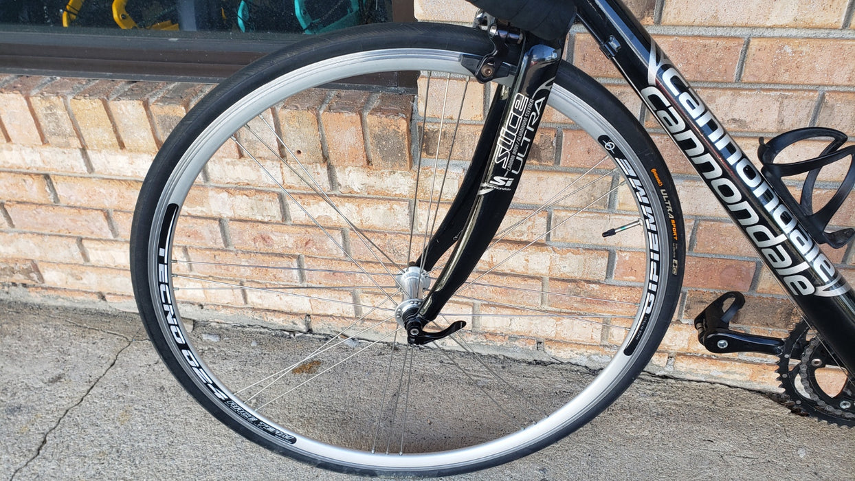 2004 Cannondale R600 M/L Gloss Black (USED)