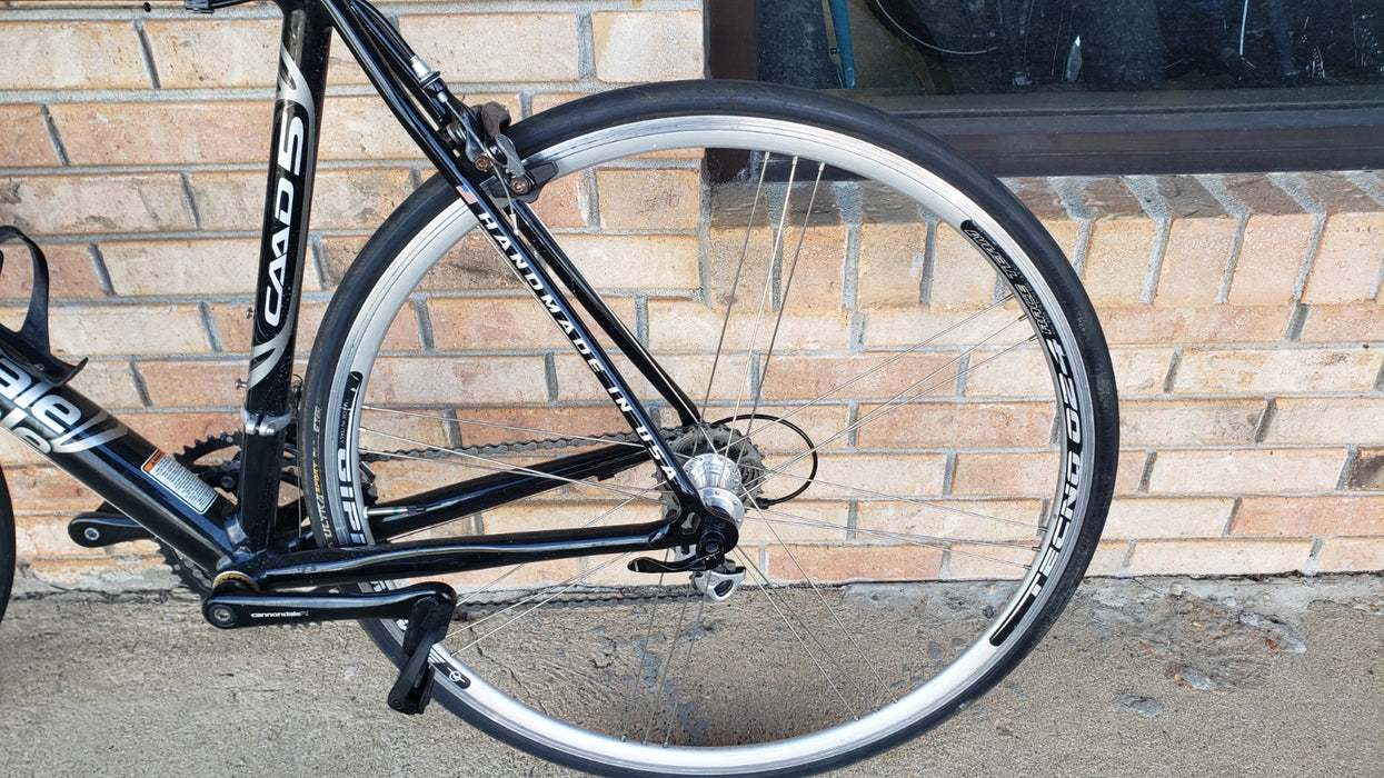 2004 Cannondale R600 M/L Gloss Black (USED)