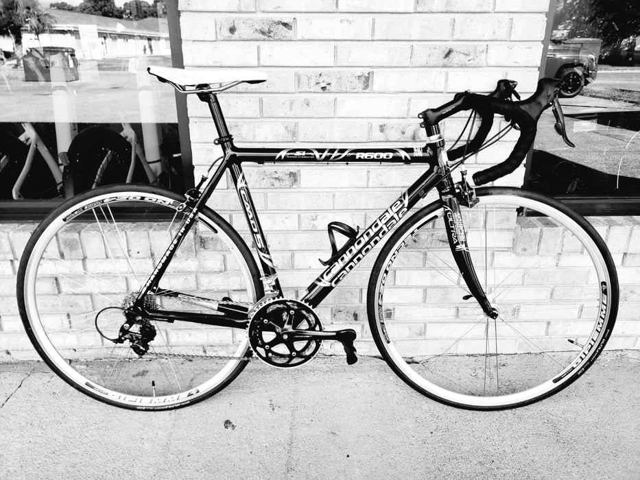 2004 Cannondale R600 M/L Gloss Black (USED)