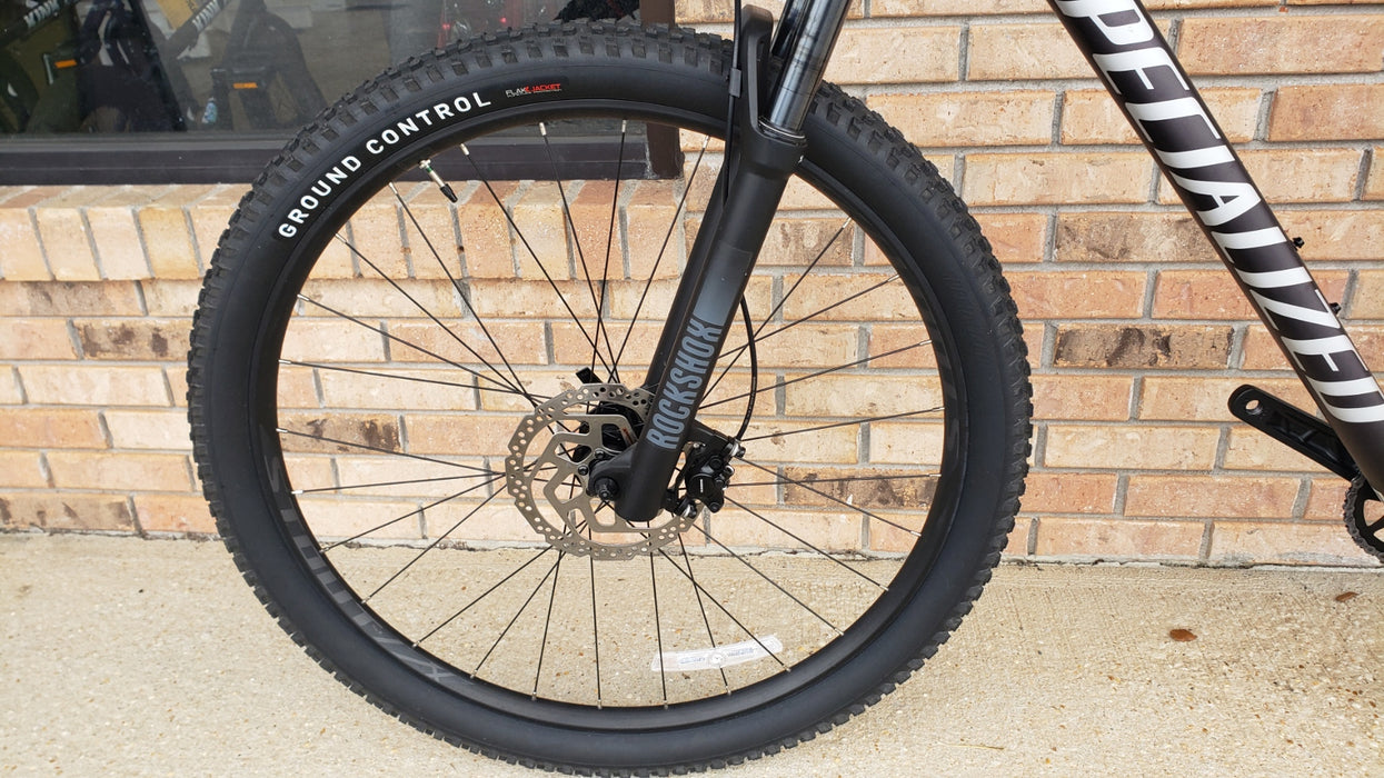 2026 Specialized Rockhopper Shimano Deore 1x12 sp - LARGE (USED)