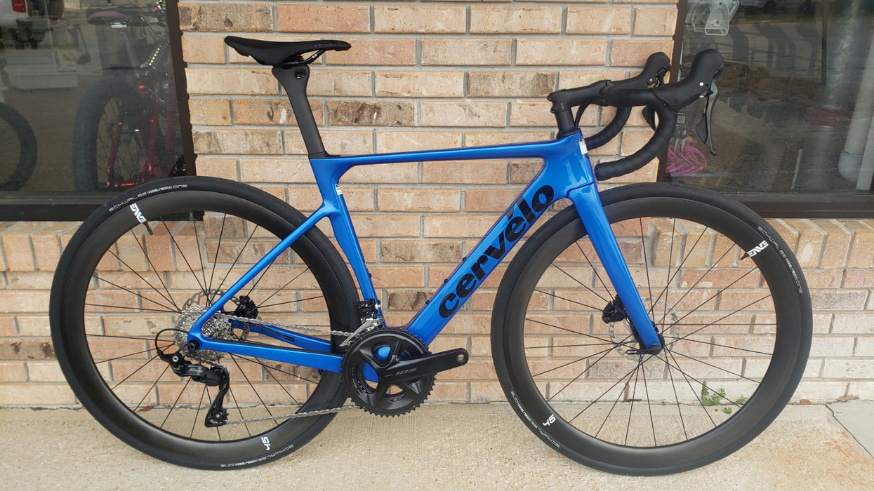 Cervélo Soloist 105 with Enve 45 Carbon Wheels
