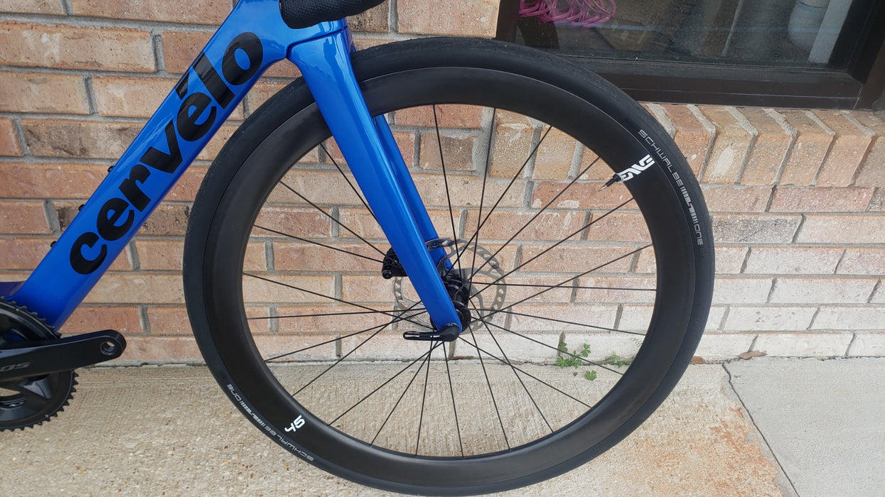 Cervélo Soloist 105 with Enve 45 Carbon Wheels