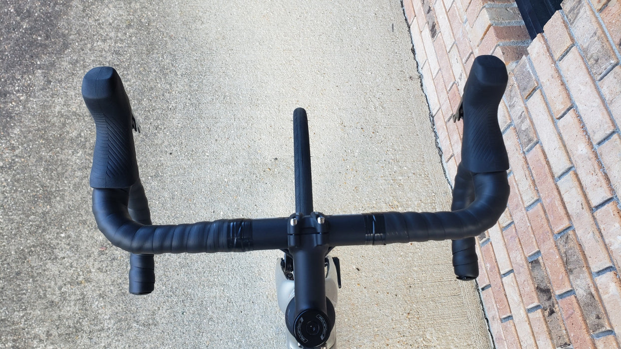 Argon 18 Equation SRAM Rival AXS