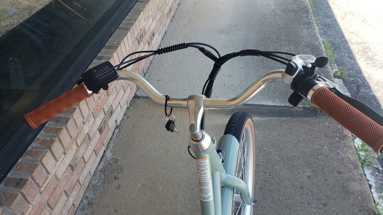 Retrospec Beaumont Rev 3 City E-Bike - Step Through